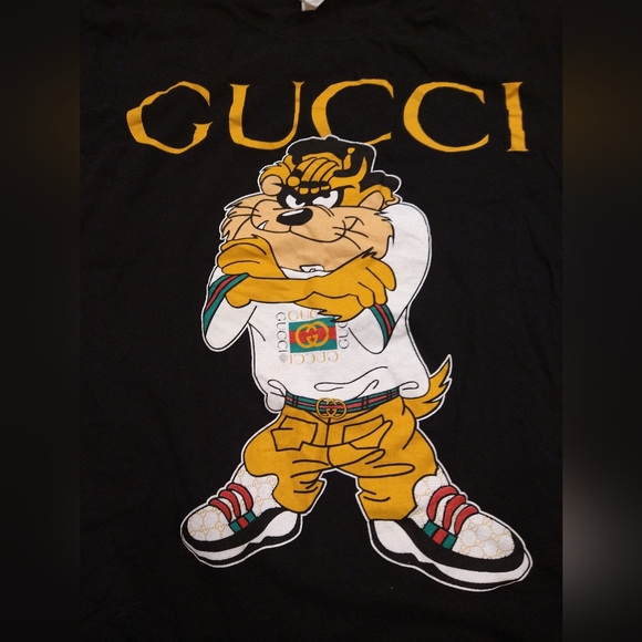 Medium Tazmanian devil Gucci reprod print on a ideal active apparel t-shirt - Picture 2 of 5